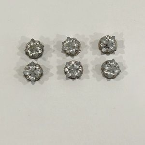 NEVER USED RHINESTONE FLOWER DECOR HAIR RINGS